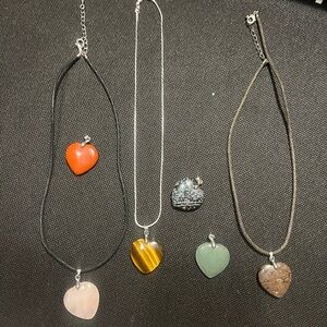 Heart Pendant Necklace Set - Multicolor